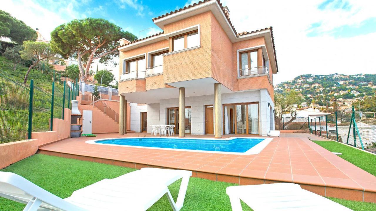 2Pau - Lloret De Mar Villa Luaran gambar