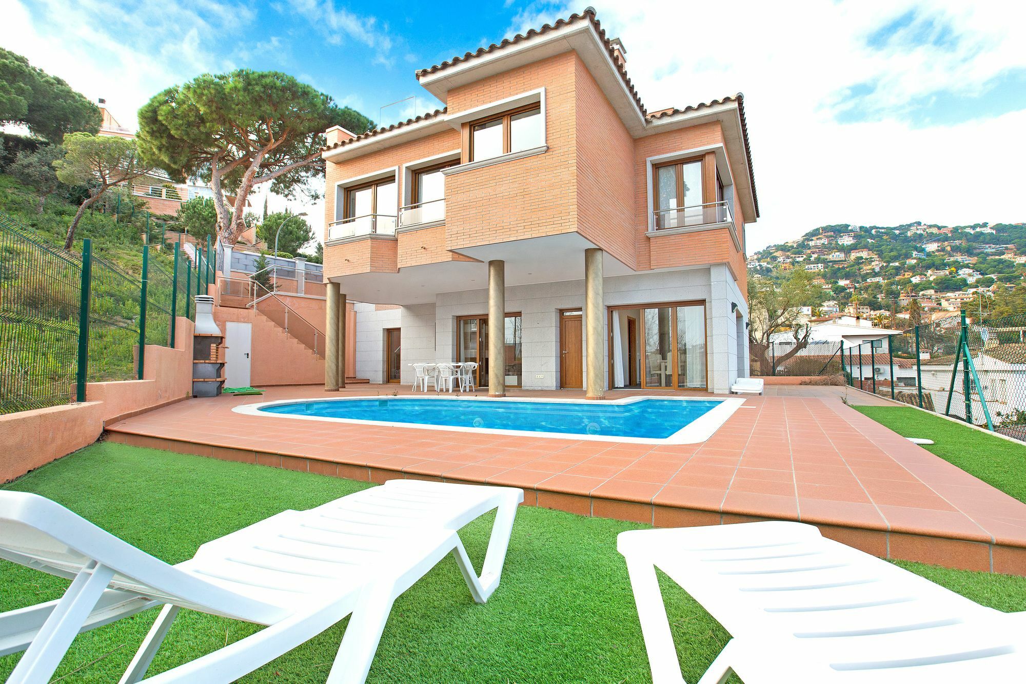 2Pau - Lloret De Mar Villa Luaran gambar